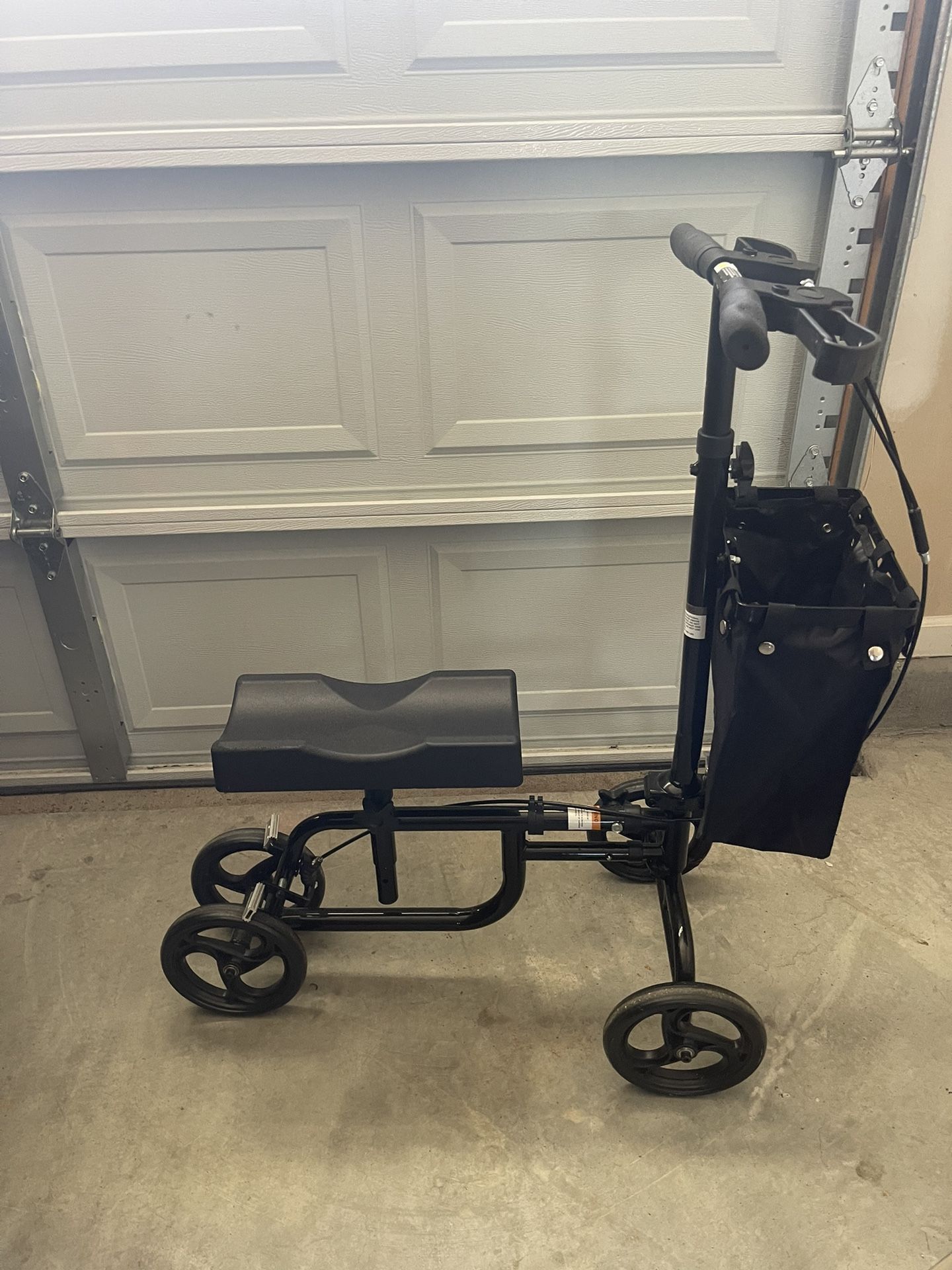 Knee Walker