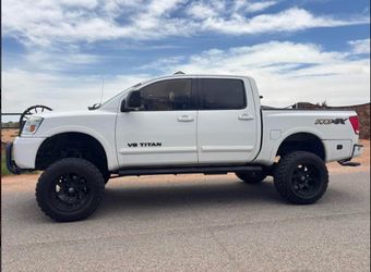 2012 Nissan Titan
