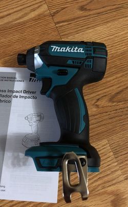 Makita XDT11 18 Volt LXT Lithium Ion 1 4 in. Cordless Impact Driver