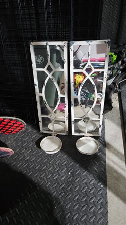 Wall mirror sconce
