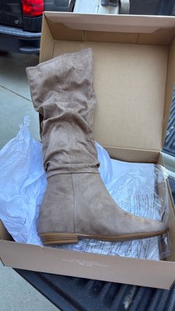 Women’s Issey Portabella Flat Boots Size 9.5 – New in Box