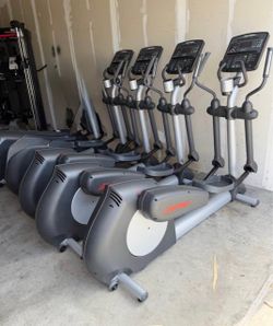 Lifefitness elliptical
