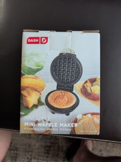 Dash pineapple mini waffle maker