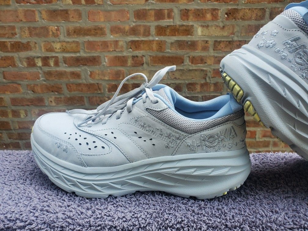 Hoka Vibrant Bloom Bondi L Unisex US Size Women 9 Men 8 Like New Condition