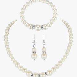 Latest Stylish Design Pearl Bracelet Earrings Necklace Jewelry Set