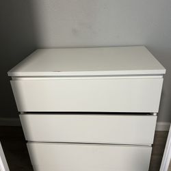 Small White Dresser