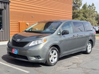 2012 Toyota Sienna