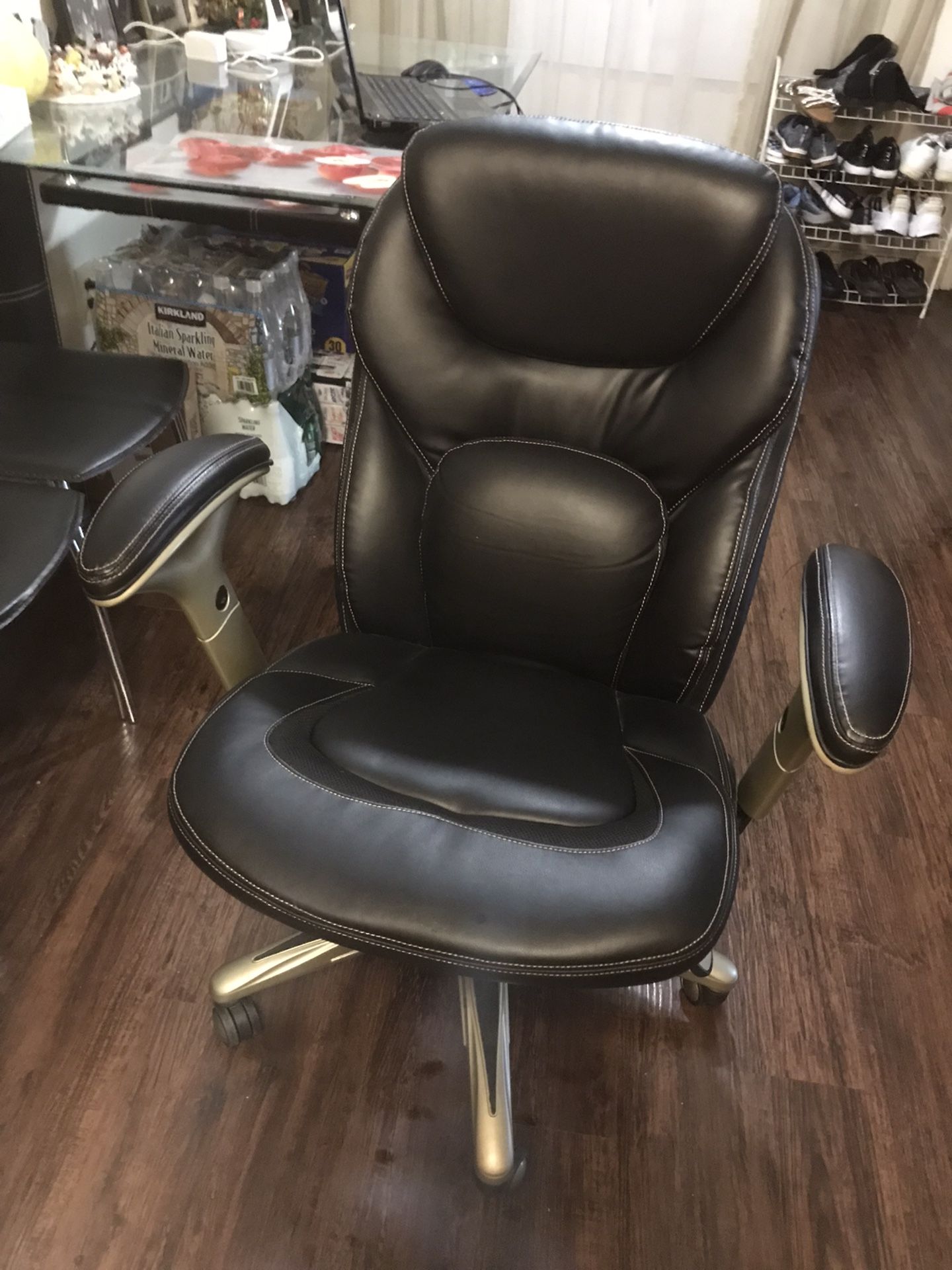 Serta Leather Office Chair New