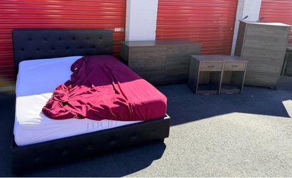 Queen Bedroom  set