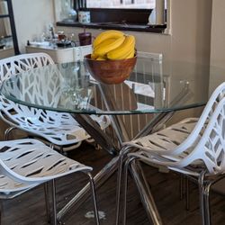 Glass Round Table Chrome Legs 