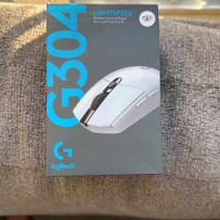 Logitech G304 Lightspeed Wireless Gaming Mouse