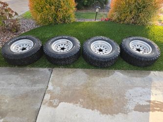 30" BFG All-Terrain K02 w/15" rims/ wheels (Old School)