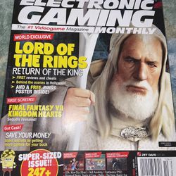 VIDEO GAME MAGAZINE 2004 WITH POST CARD /POSTER/DIY PAPER PLANE 
