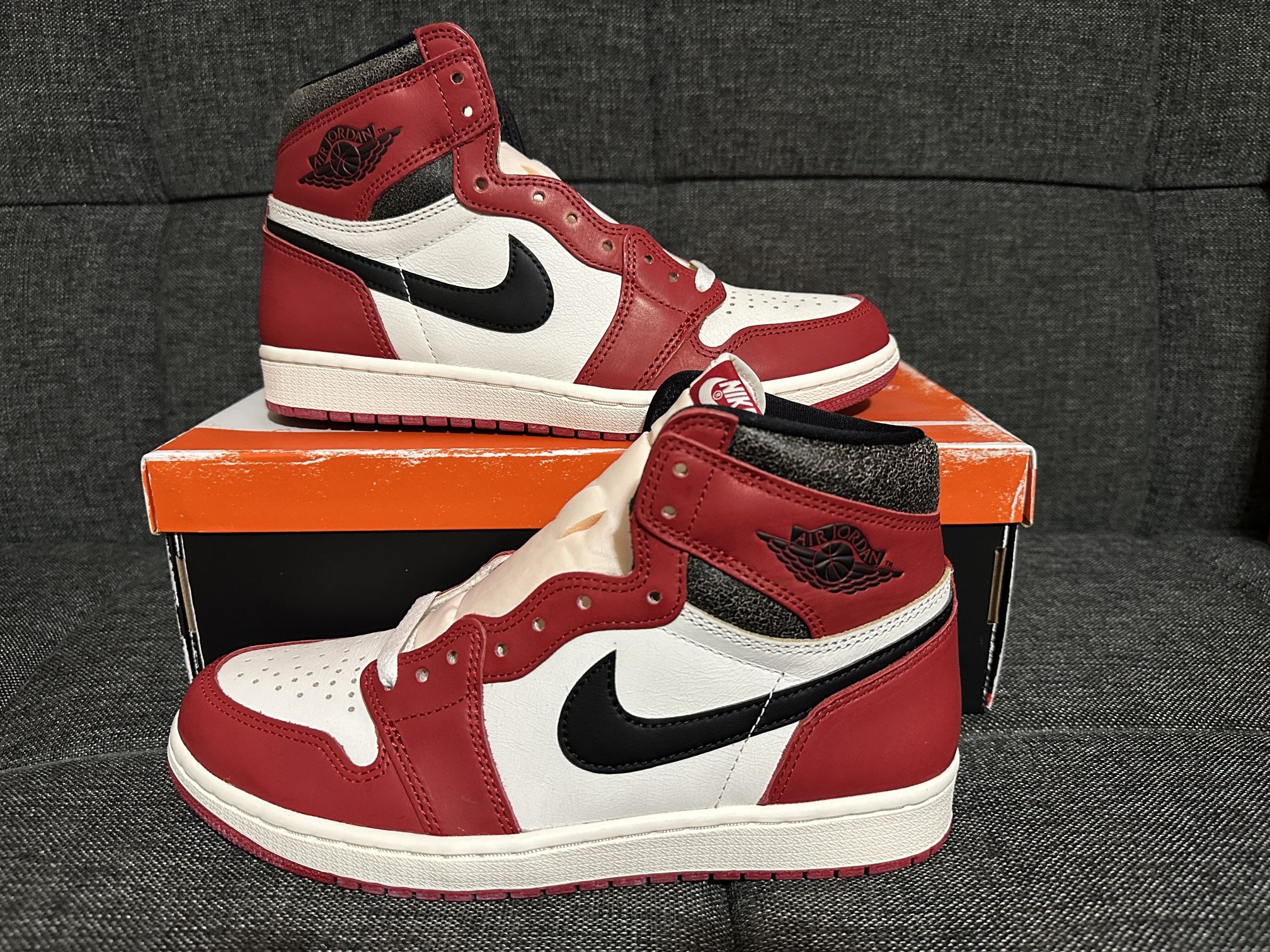 Air Jordan 1 Lost and Found Size 9