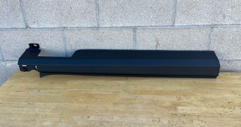 2017-2026 Honda Ridgeline Front Door Passenger Side Rocker Molding Oem New