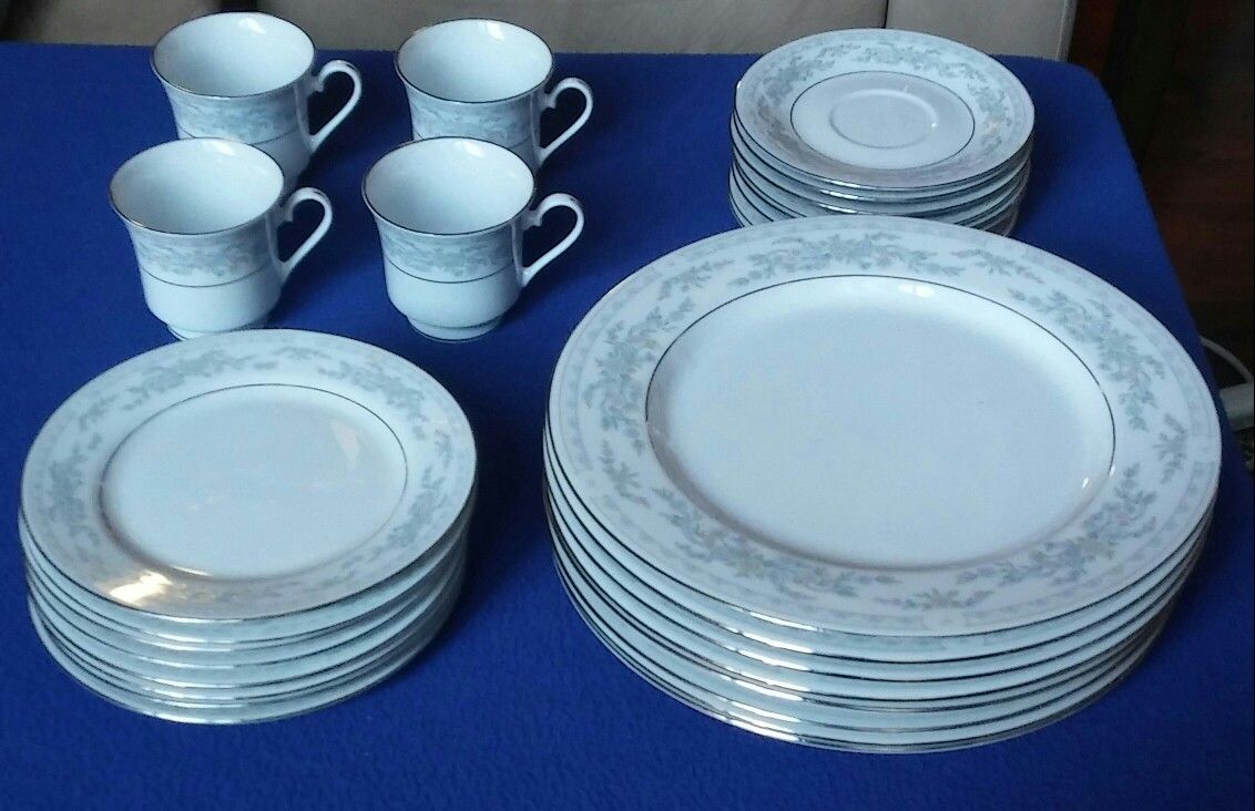 Somerset by China Dinner Set of 8