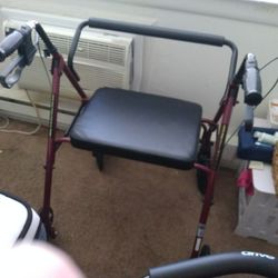 ROLLATOR WALKER LARGE CAPACITY