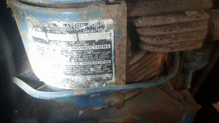 12 horsepower Briggs & Stratton 3 phase generator set