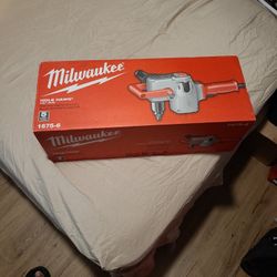Milwaukee Hole Hawg 1/2 Drill Brand New 
