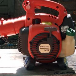Husqvarna 125b Leaf Blower