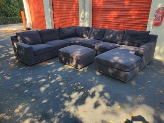 Gray Sectional Sofa With Ottoman