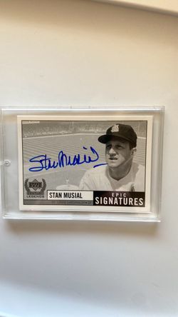 Stan Musial Upper Deck Epic Signatures Autograph Card