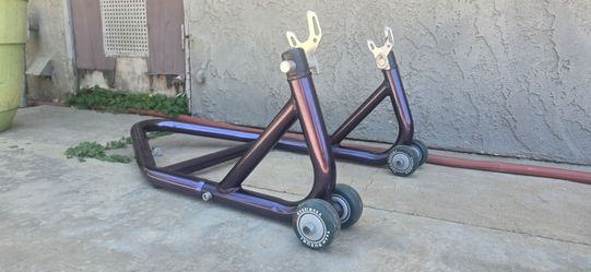 Rear motorcycle rear stand