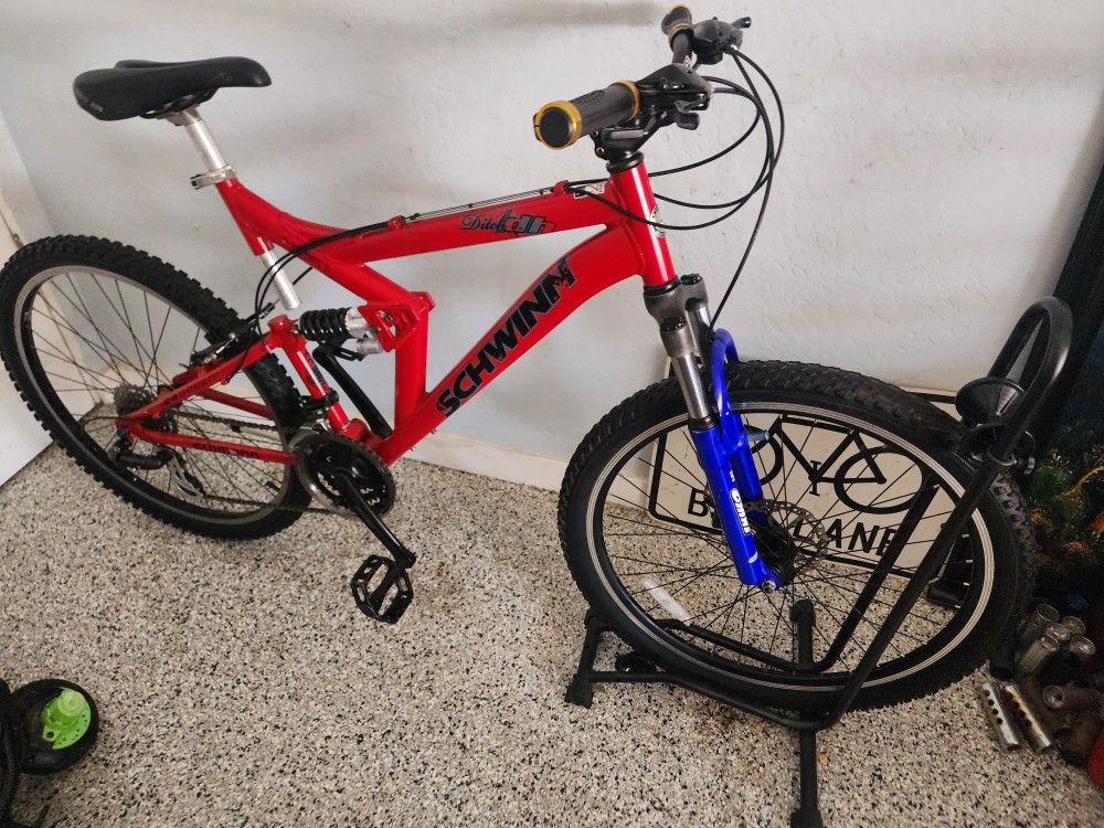🔥🚲🔥Schwinn Ditch 2.0 Downhill Mountain bike 26'adult /montaña Bike Schwinn Ditch 2.0🔥🚲🔥