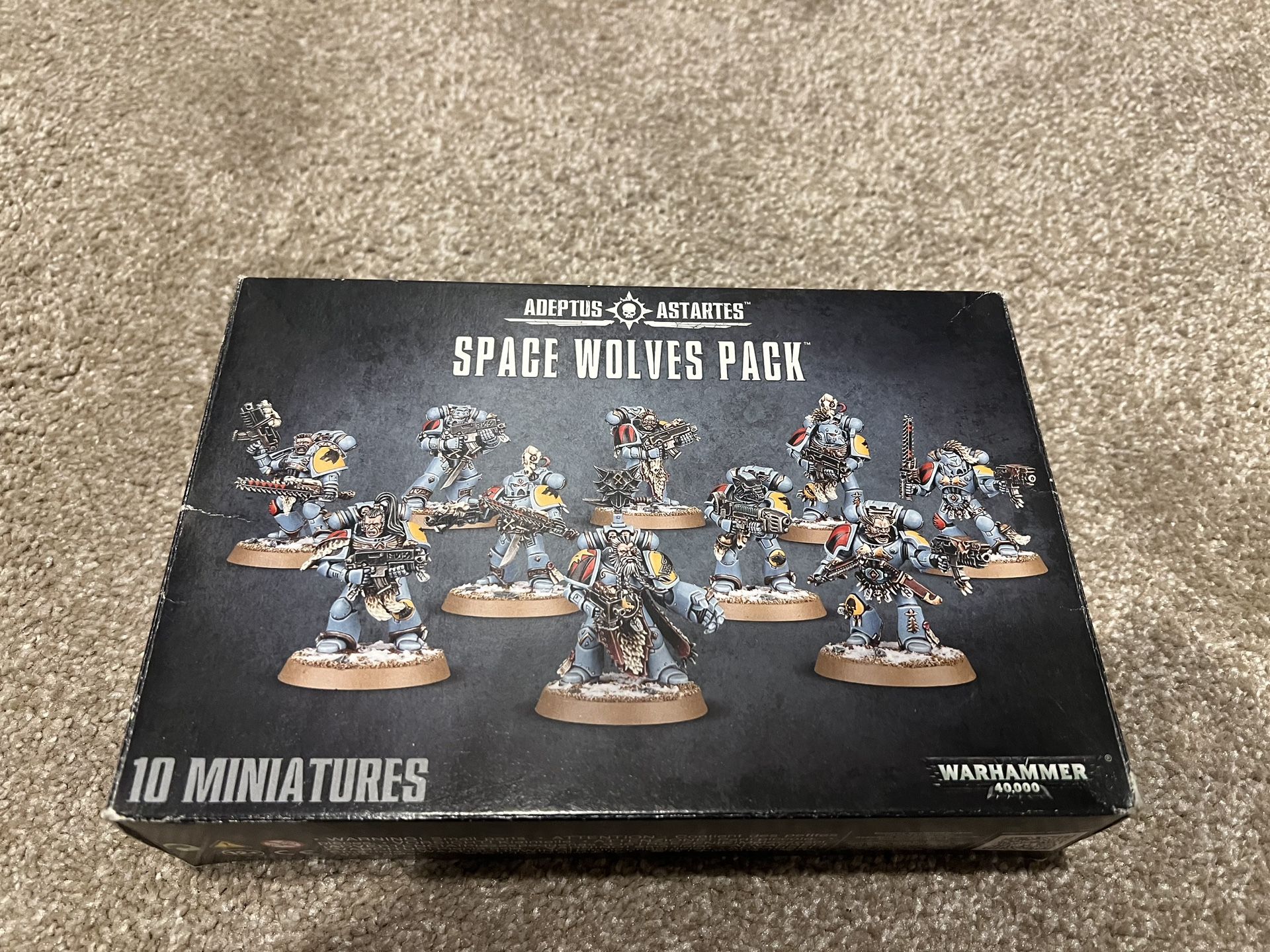 Warhammer 40K Space Wolves Miniatures Lot