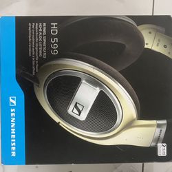 Sennheiser HD599SE Wired Over-Ear Monitoring Headphones Black
