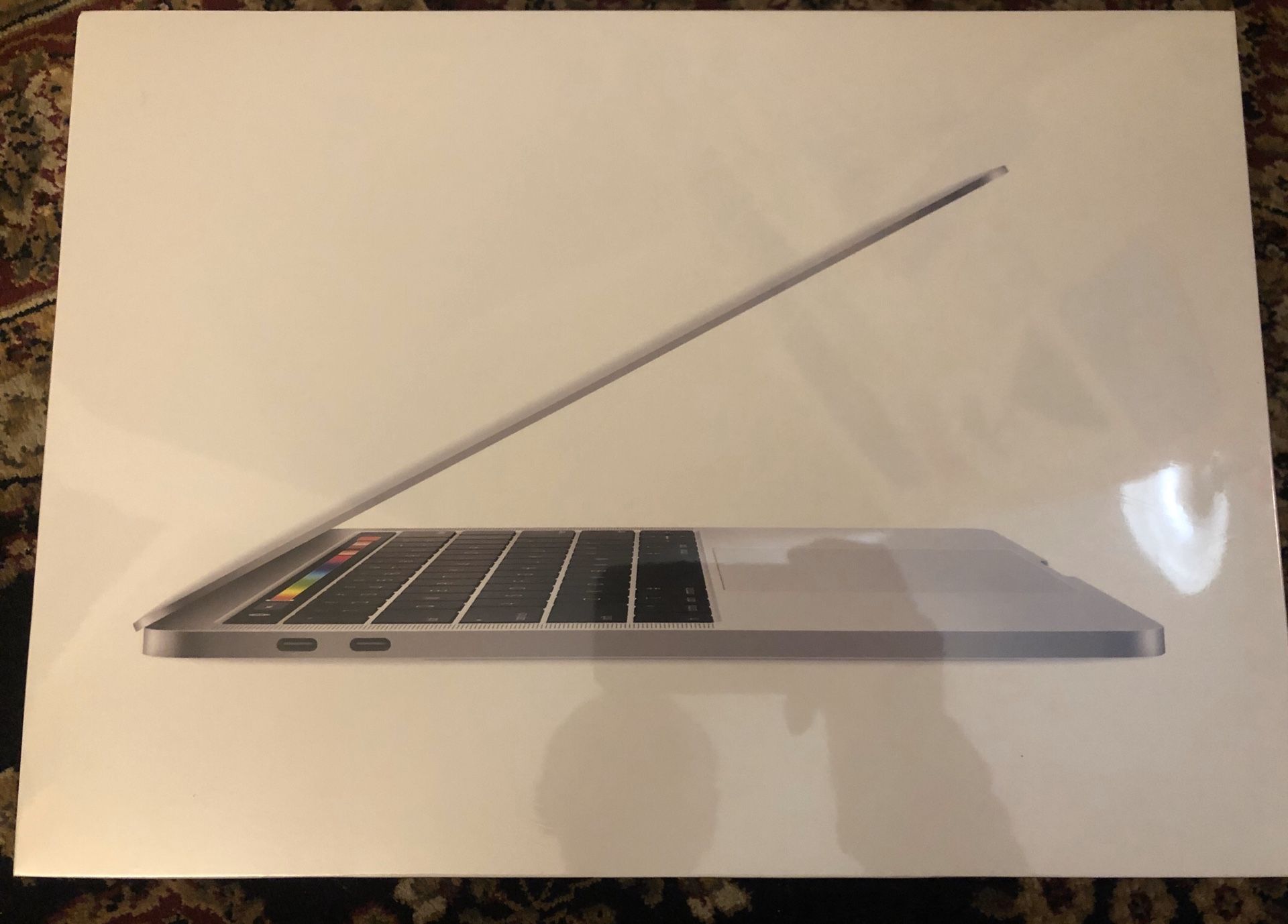 SEALED 2019 MacBook Pro 13 Inch