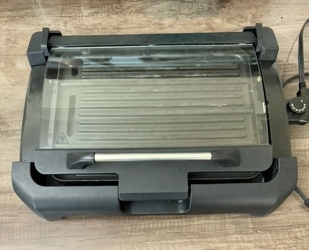 Electric Reversible Grill & Griddle Combo