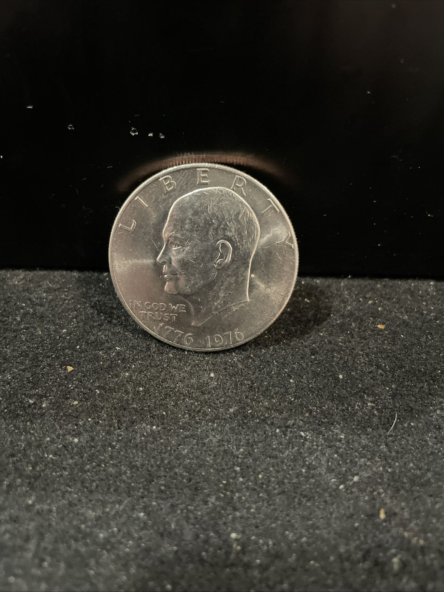 1976 P Brilliant Uncirculated Eisenhower Dollar E-61