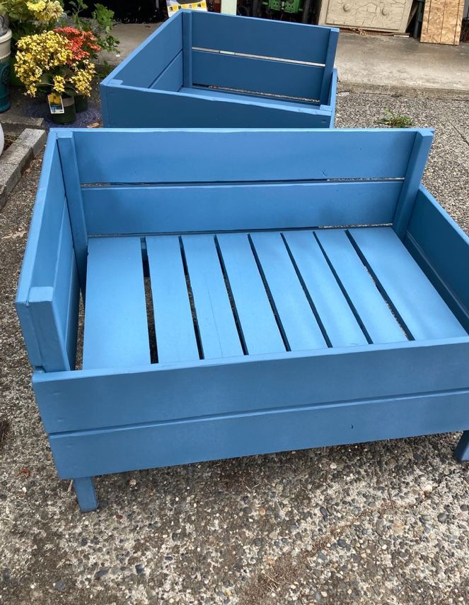 Custom Large Pet Bed    40 w x 27 d x 24 h