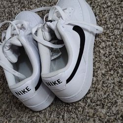 Nike Size 7. 1/2