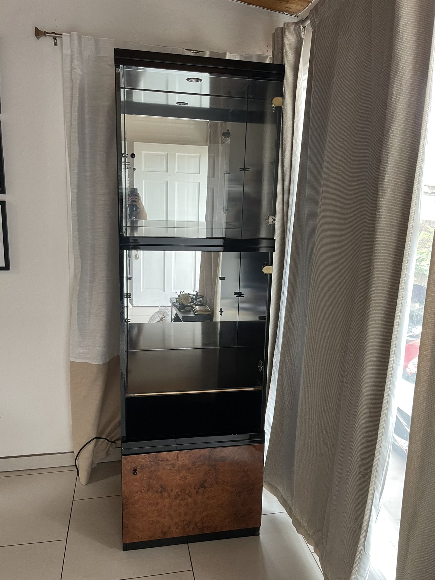 Cabinet/Shelf