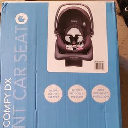 Costco Light N Comfy DX Infant Car Seat for Sale in Brooklyn NY OfferUp