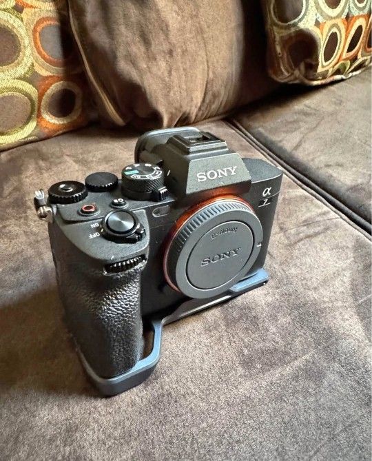 Sony A7iv Camera