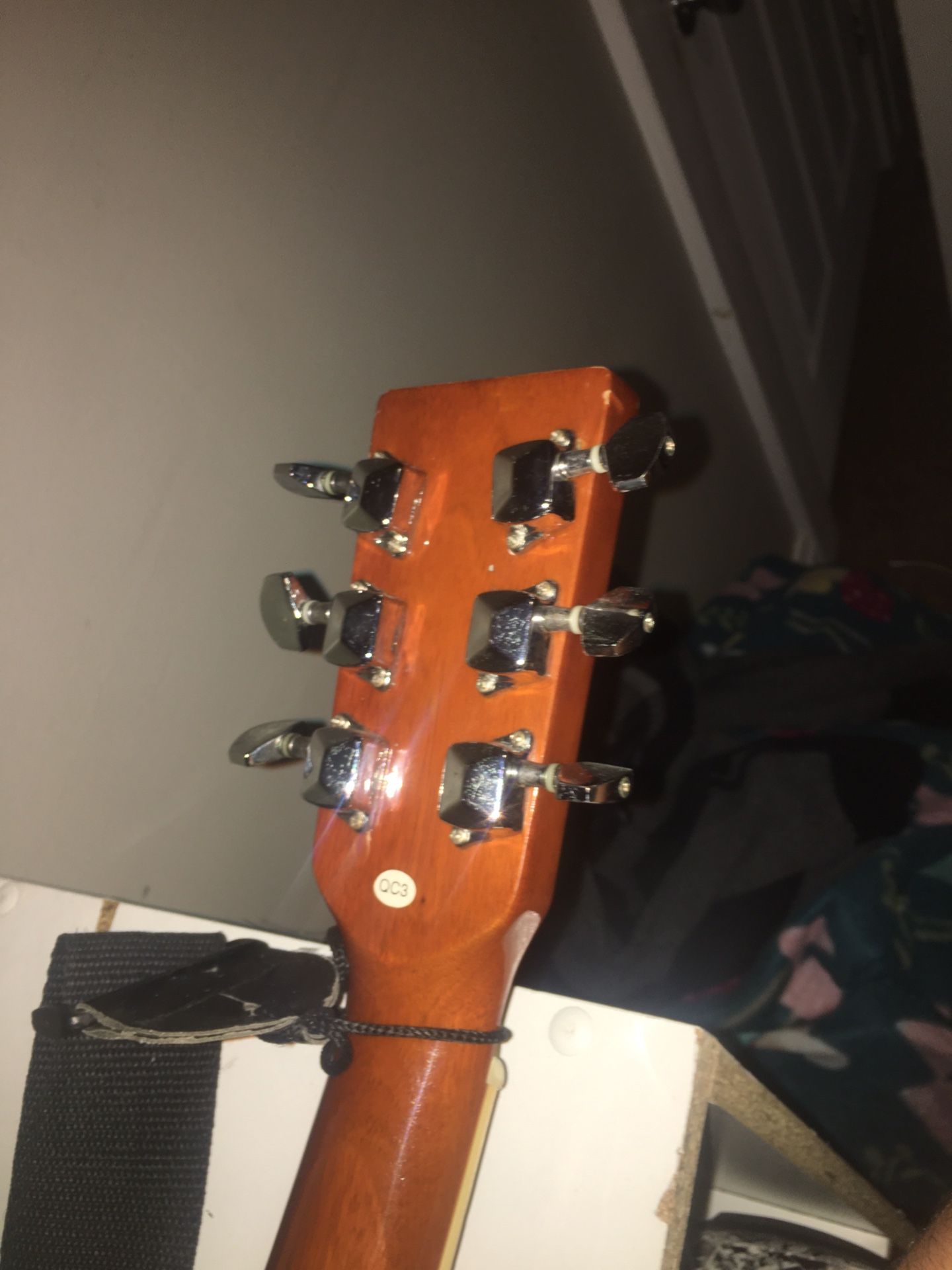 Acustic Guitar F335