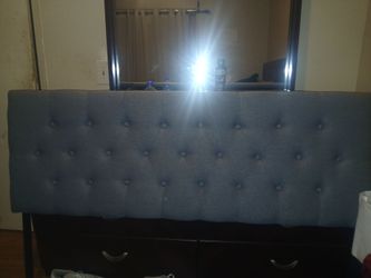 Emily headboard queen