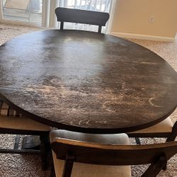 Table With Chairs From American Furniture Row