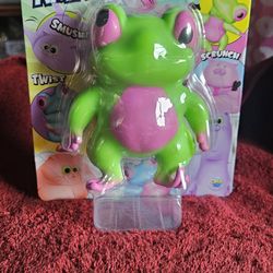 ORB™ Toys Funkee Animalz Green Frog New- Twist, Smush, Shape, Splaat & Stretch!