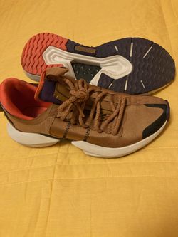 Womens Reebok Size 9