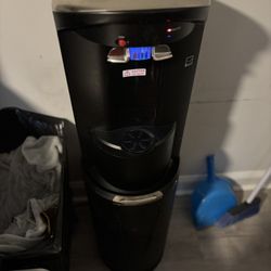 Water Filtering Hot & Cold Water 