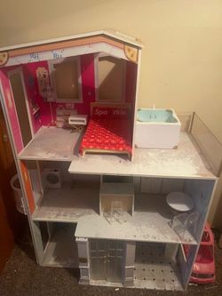 Rainbow High Doll 3 story wood doll house