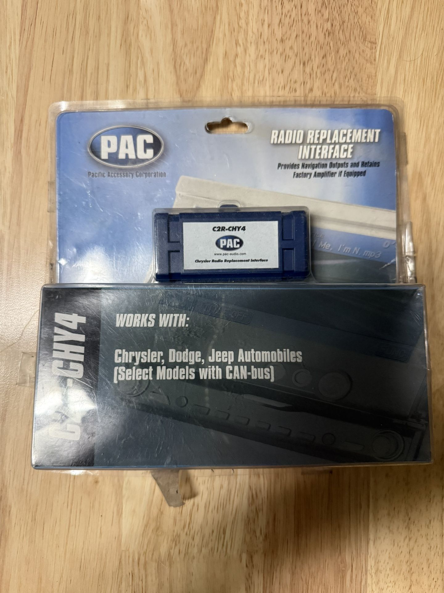 Dodge/crystler/jeep ( Radio Replacement Interface)