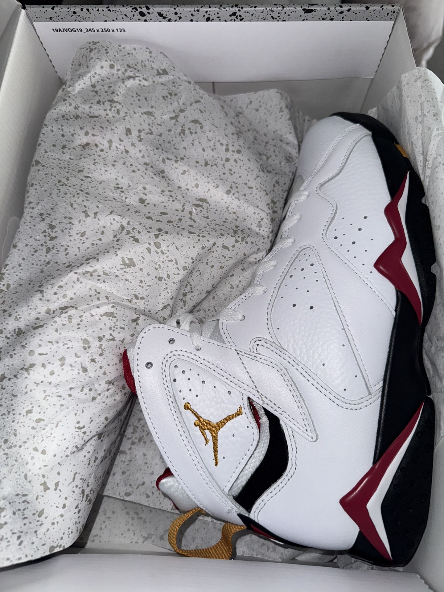 Retro 7 Cardinal