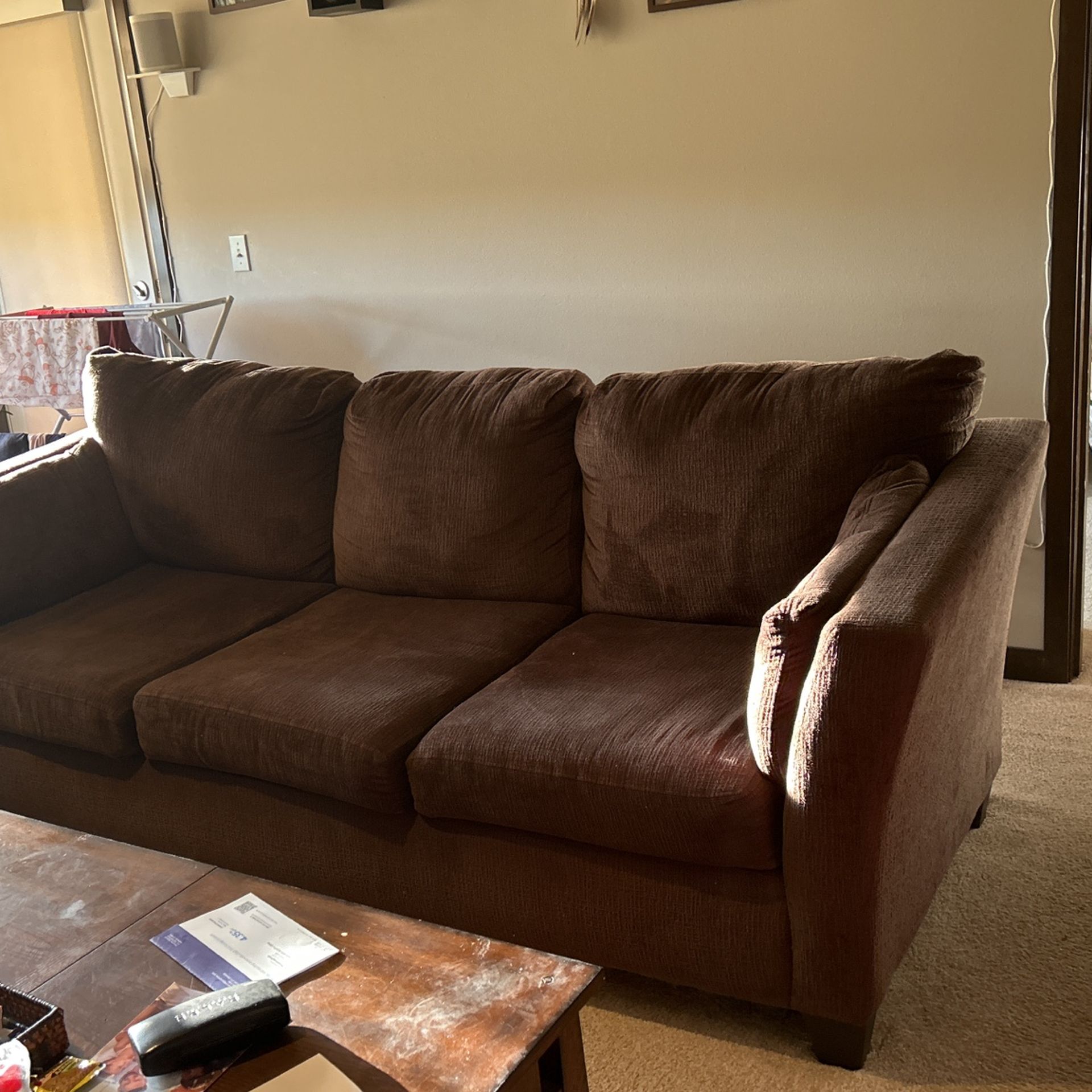 Sofa Set (3 + 2 + 1)  For Sale Excellent Condition