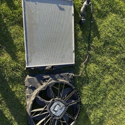 BMW E90. 328i Radiator + Fan 