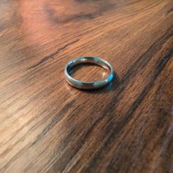 Size 9 Titanium Ring
